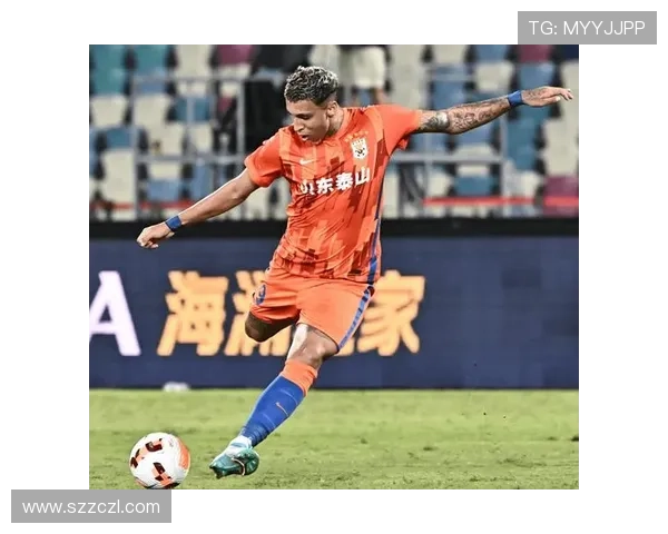 杨希首球克雷桑弯刀泰港战平